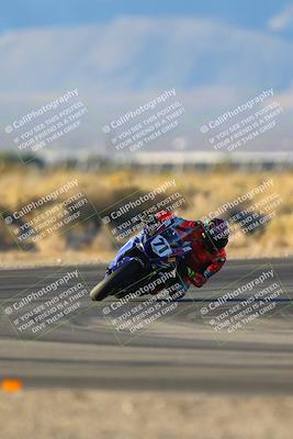 media/Dec-07-2024-CVMA (Sat) [[21c5f1ef85]]/Race 12-Supersport Middleweight/